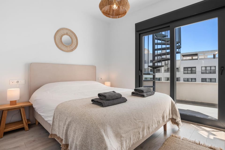 Luxury penthouse with beautiful rooftop at top location Apartment in Estepona