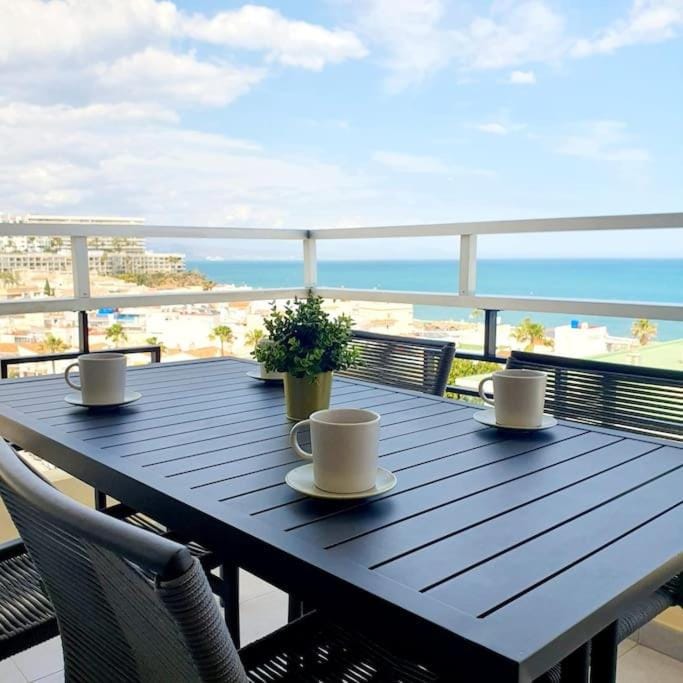 New, Nucleos Luxury Sea View Apartment, Pool Apartment in Torremolinos