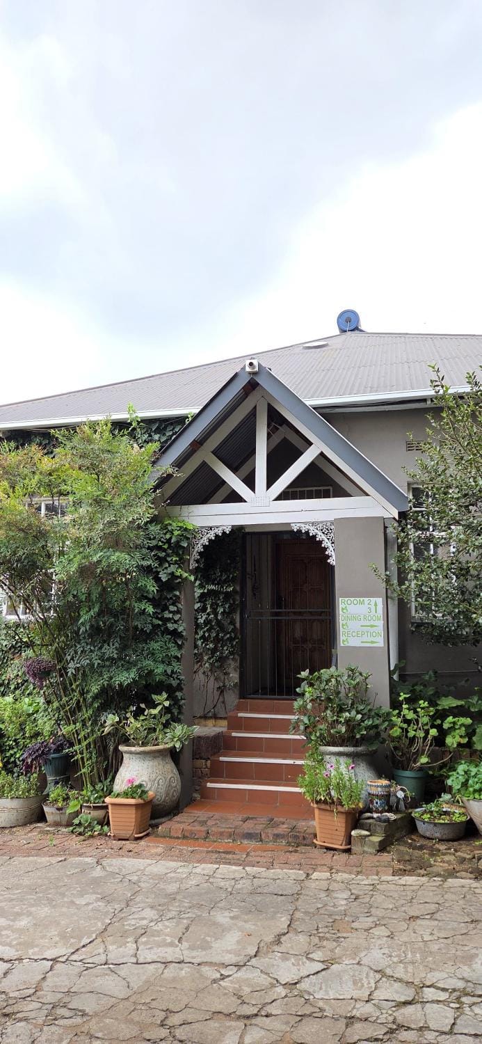 Property building, Garden, Garden view