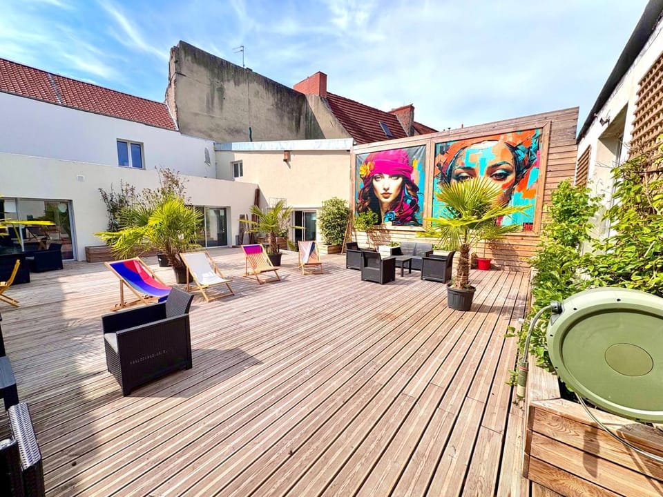 Loft 250 m2 Toit Terrasse Parking Netflix Apartment in Hauts-de-France