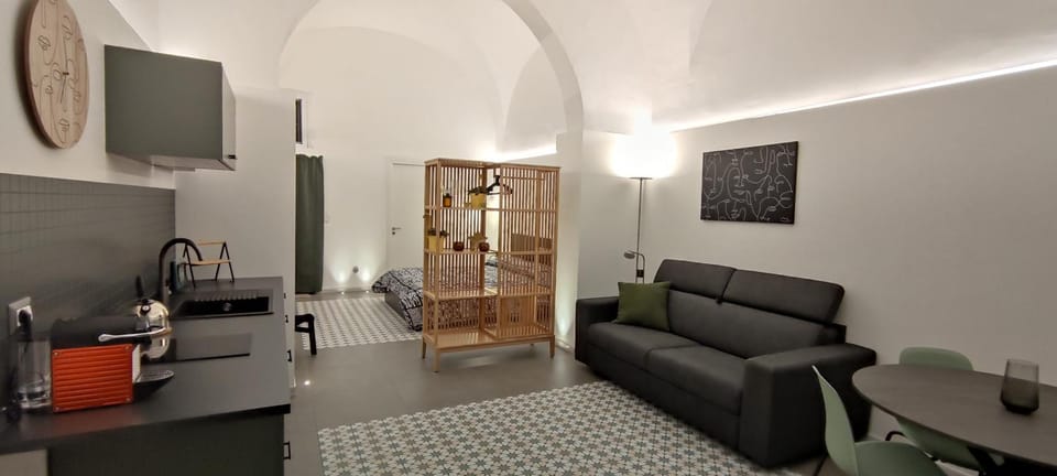 Kitchen or kitchenette, Living room