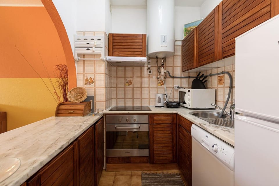 The Albufeira Concierge - Albufeira City Center Apartment in Albufeira