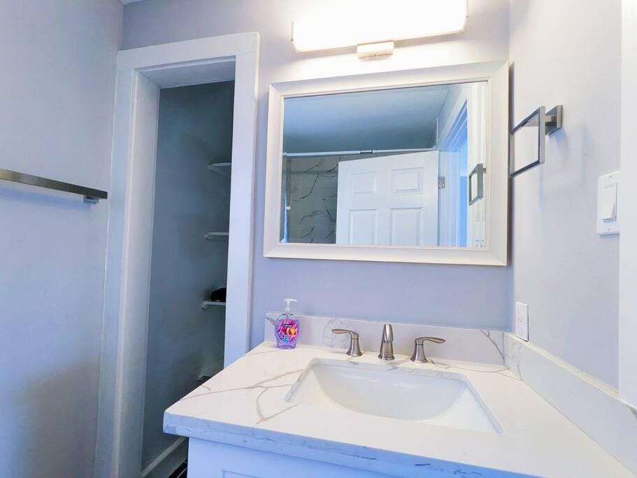 Elegant 1 Bed Montrose - Rome @The Italian Plaza Nature lodge in Houston