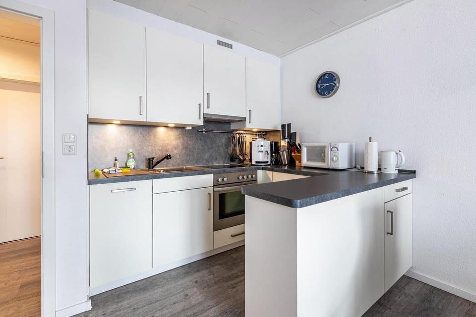 Kitchen or kitchenette, Living room