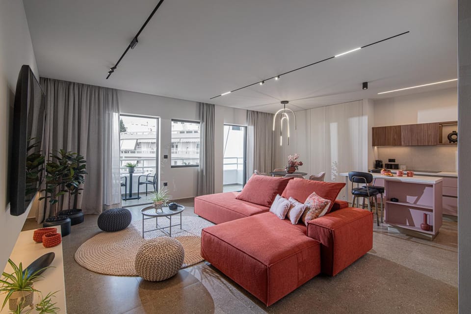 TV and multimedia, Seating area, locker, air conditioner