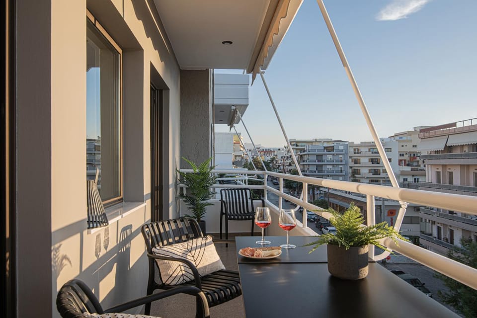 Balcony/Terrace, City view