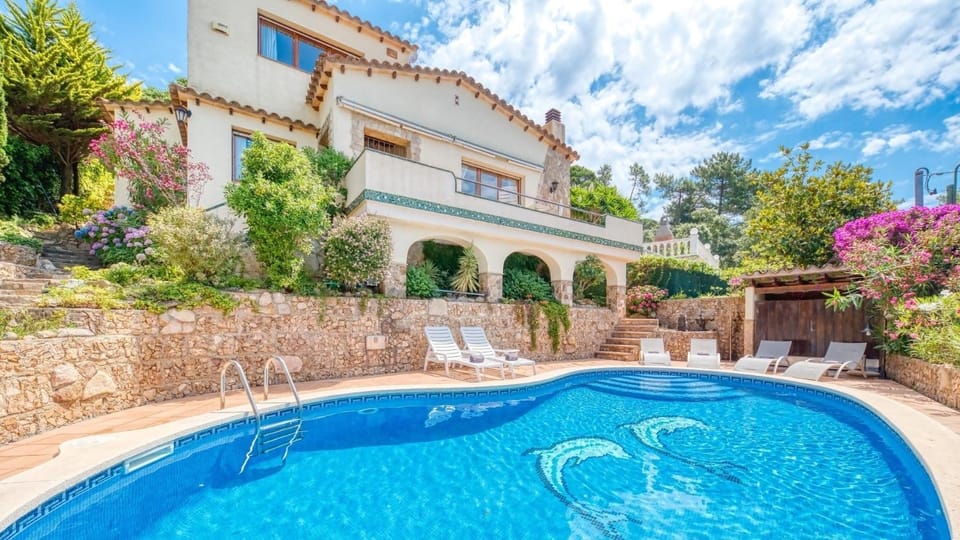 Property building, Living room, Swimming pool