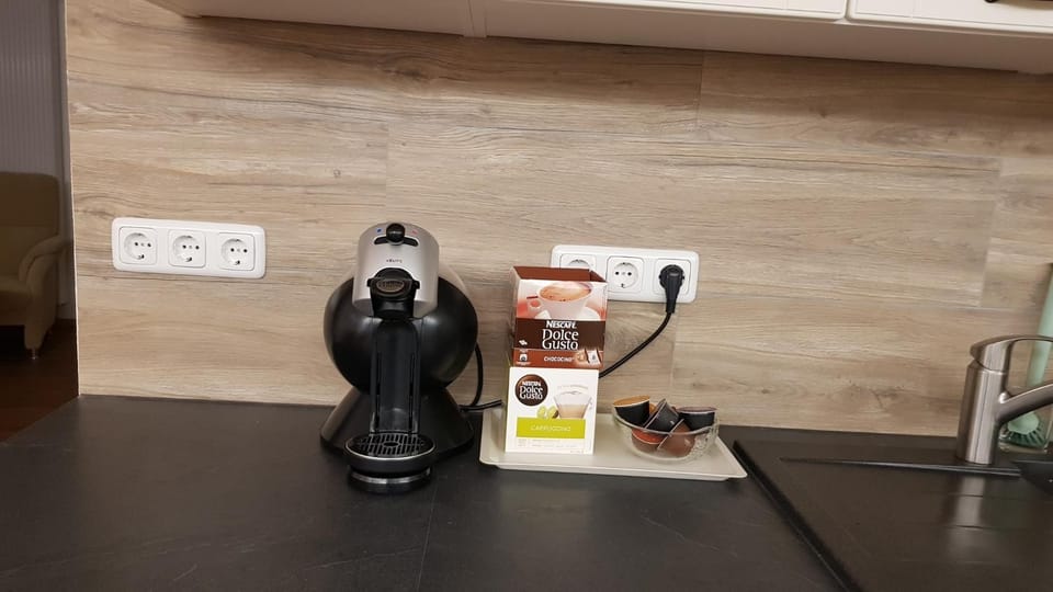 Coffee/tea facilities, Kitchen or kitchenette