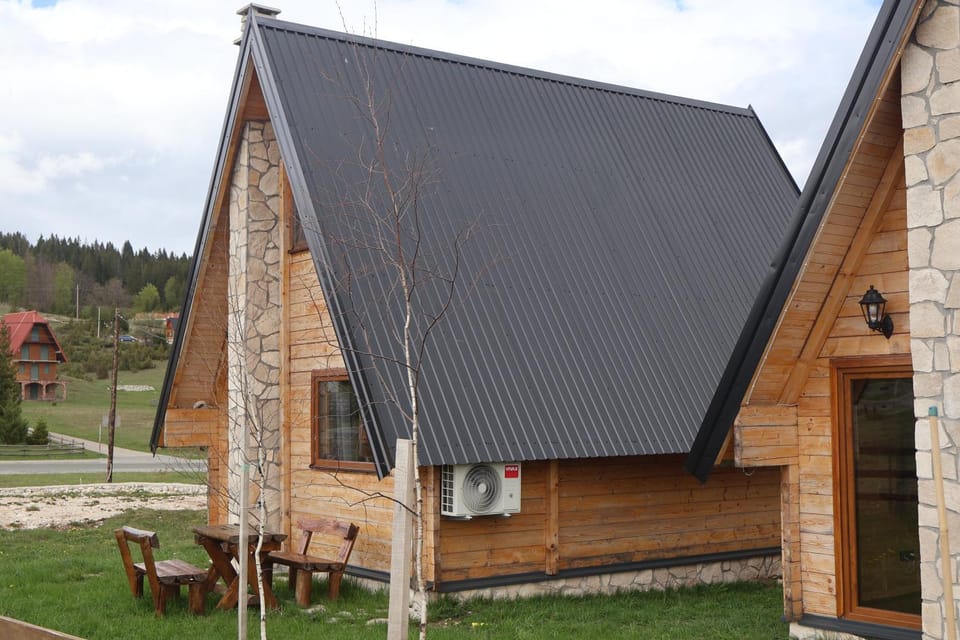 Portes du Soleil - Zabljak House in Montenegro