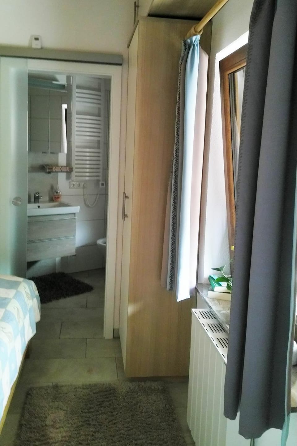 Bathroom, Photo of the whole room