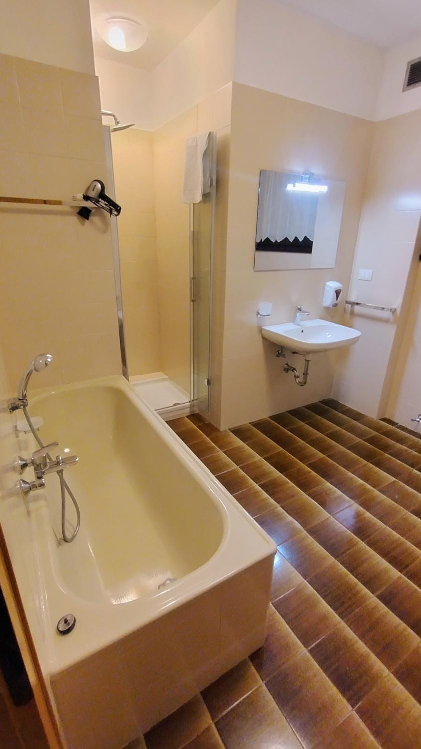Shower, Bathroom, Bath