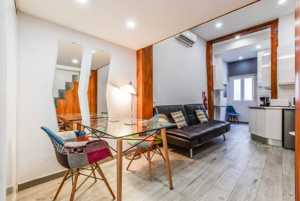 Boutique Loft Fuencarral ALQUILER TEMPORAL Apartment in Centro