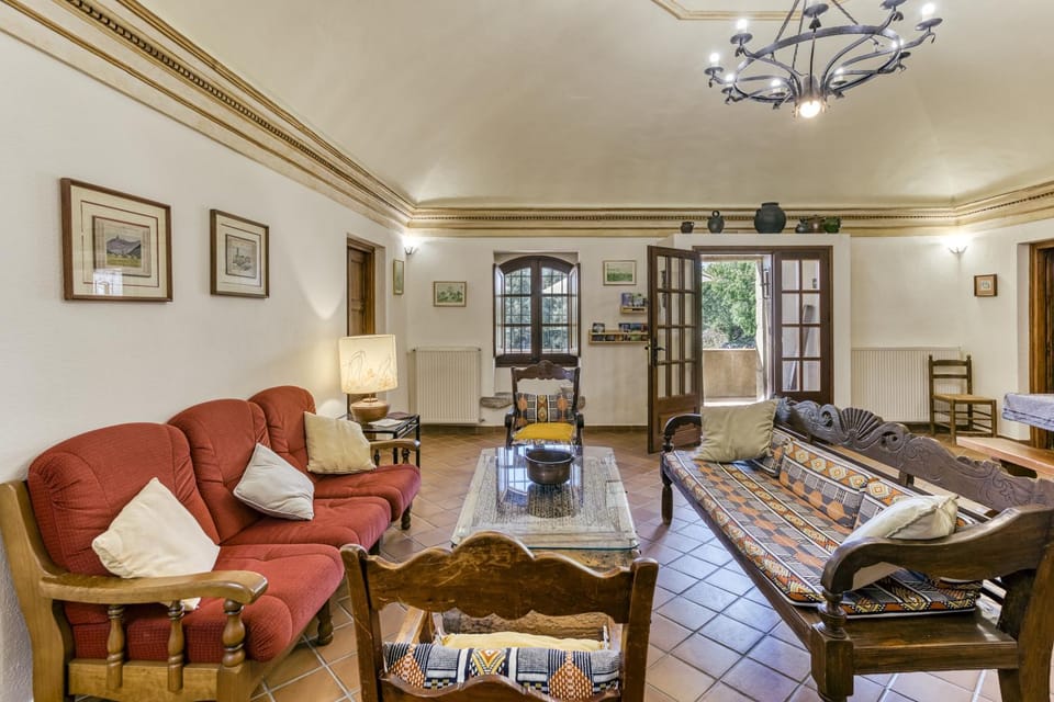 Property building, Living room