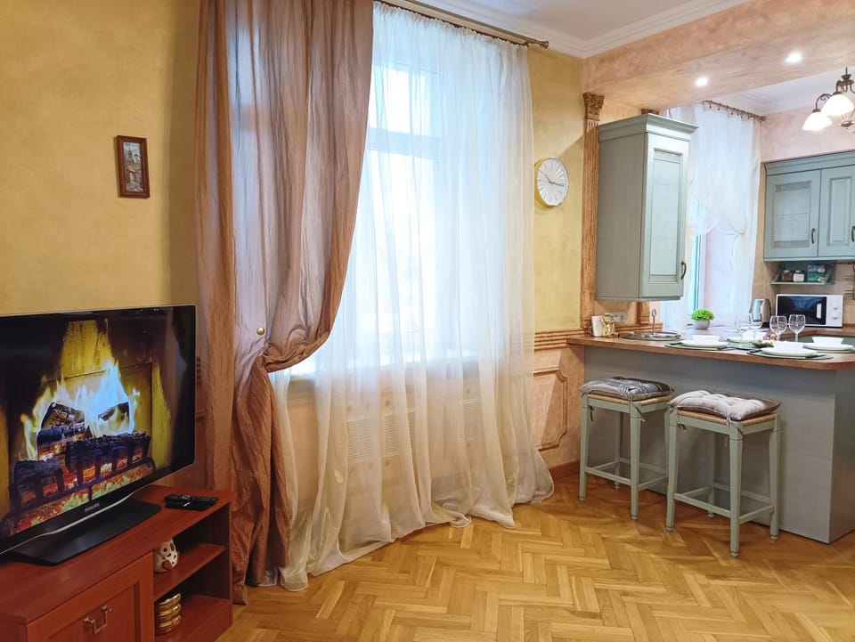 TV and multimedia, Kitchen or kitchenette, Dining area, minibar, pet friendly, stove