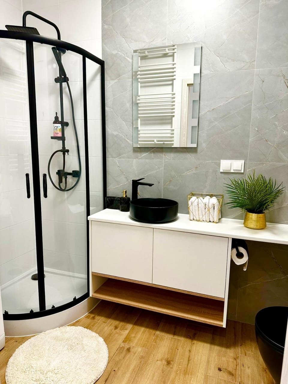 Shower, Bathroom