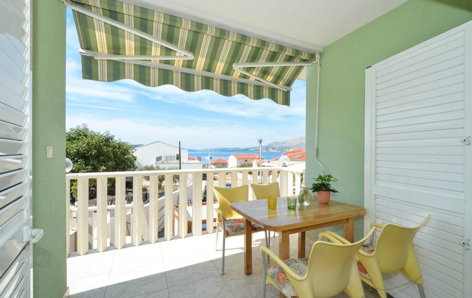 View (from property/room), Balcony/Terrace, Sea view