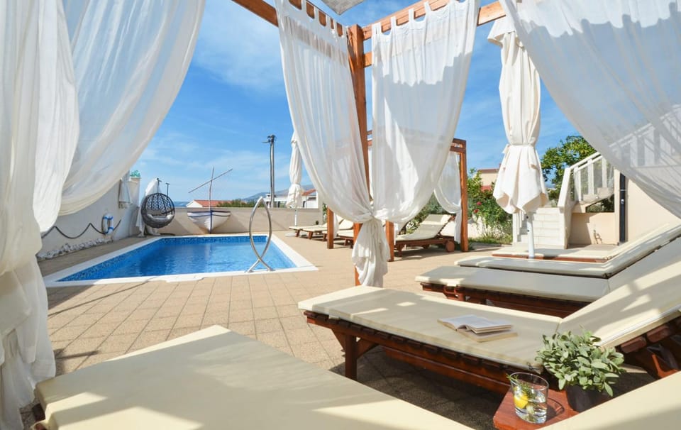 Patio, Pool view, Swimming pool, sunbed