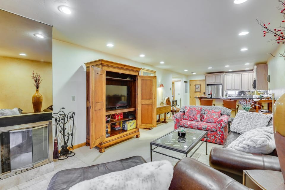Condo Near Golf Club ~ 2 Mi to Vail Ski Resort! House in Vail