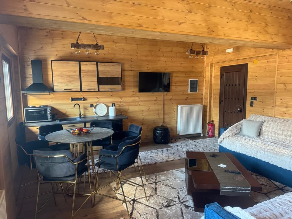 Fenomeno Chalet in Decentralized Administration of Macedonia and Thrace