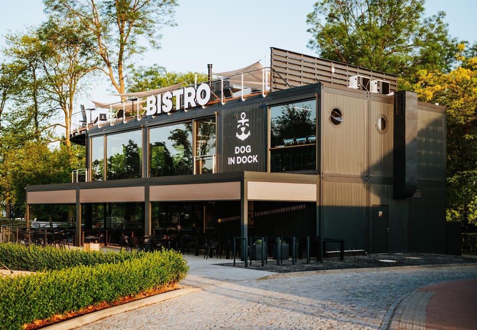 Property building, Restaurant/places to eat