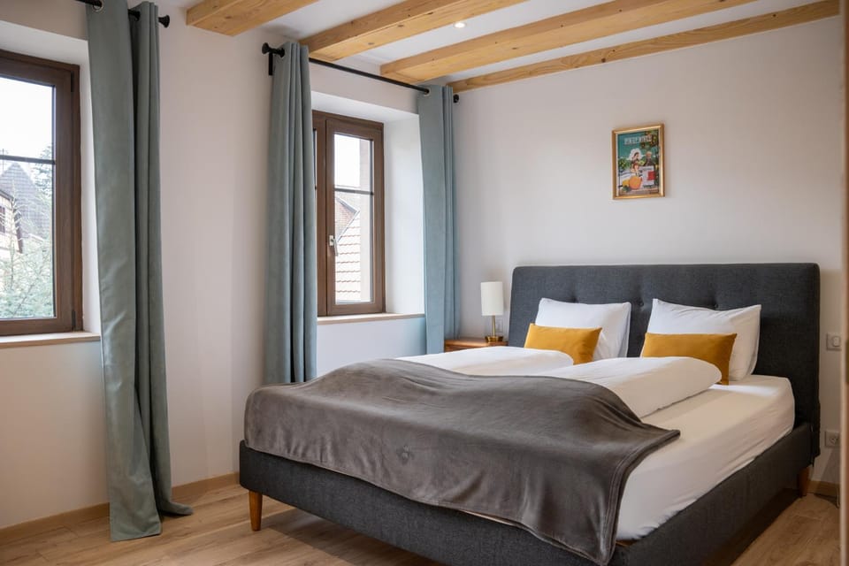 Bed, Bedroom