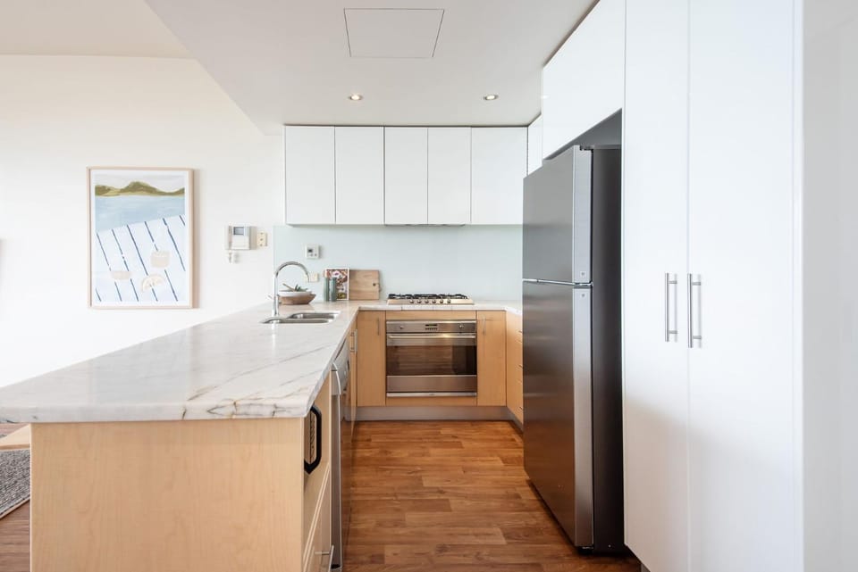 Coffee/tea facilities, dishwasher, oven, kitchen
