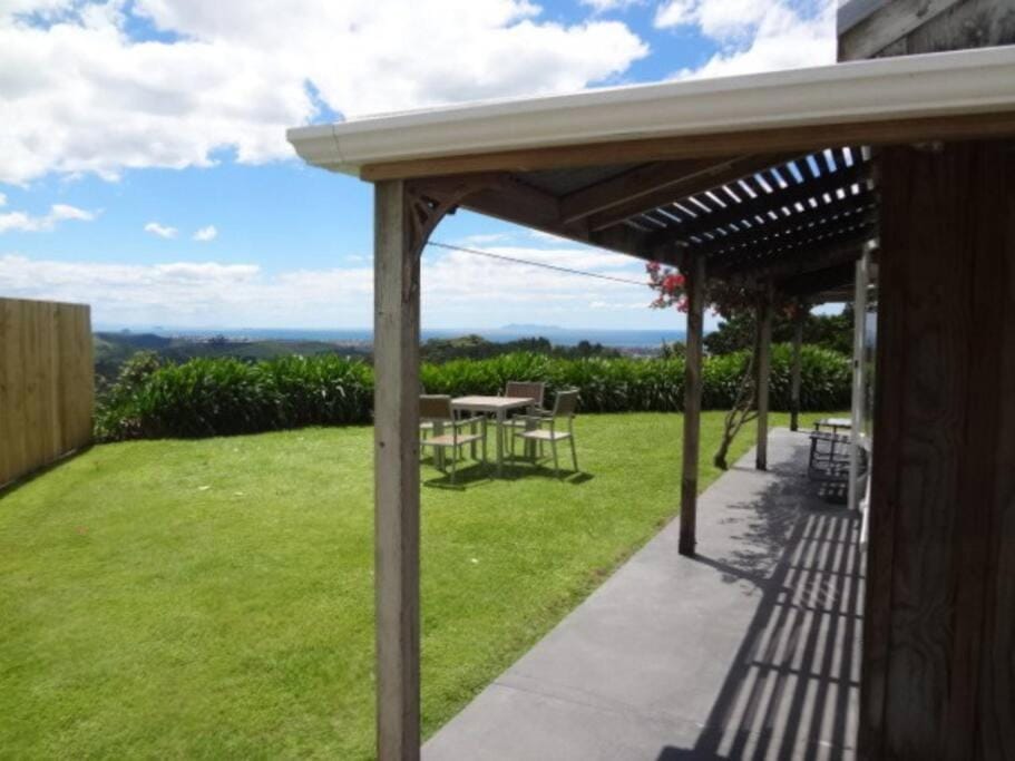 Papamoa Country Cottage Apartment in Bay Of Plenty