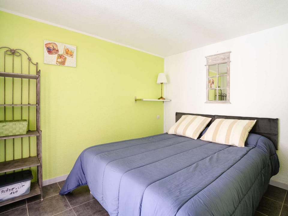 Pavillon confortable à Narbonne-Plage avec piscine et parking privés - FR-1-409-203 Villa in Narbonne