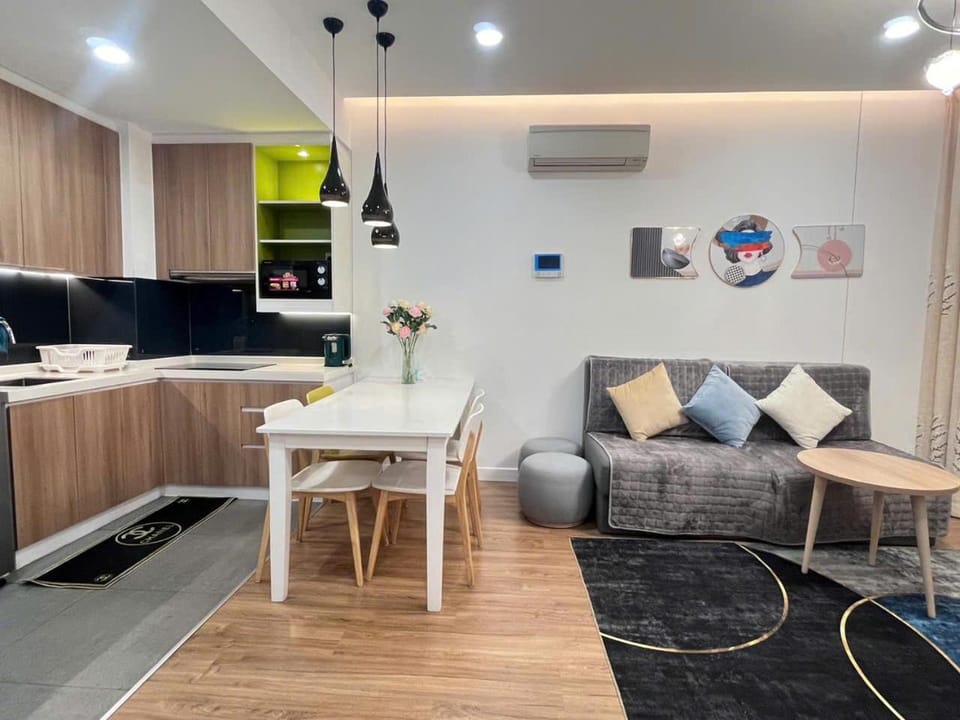Kitchen or kitchenette, Living room, Seating area
