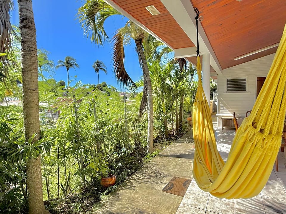 Appt T3 - Bourg de Sainte Anne Apartment in Sainte-Anne