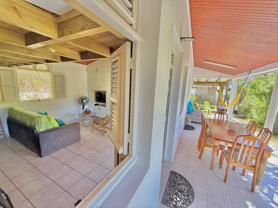 Appt T3 - Bourg de Sainte Anne Apartment in Sainte-Anne