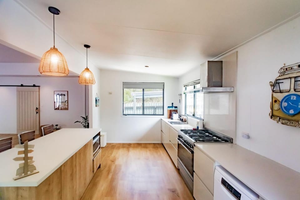 Kitchen or kitchenette, oven, stove