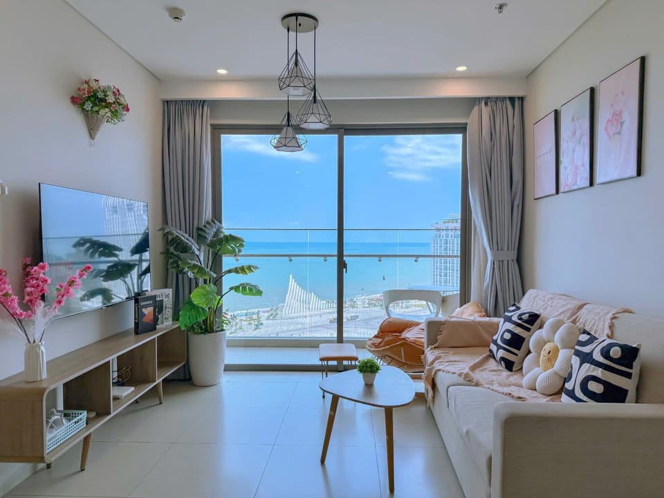 Living room, Sea view