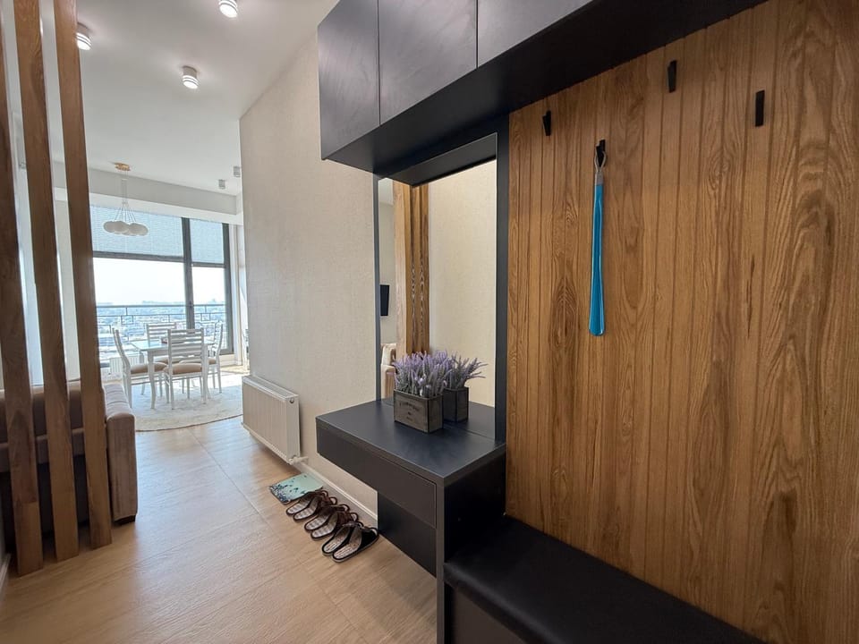 Шахристон, Телевышка Apartment in Europe