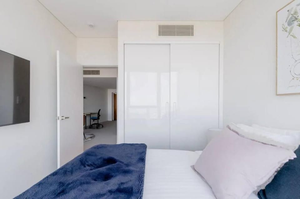 Lvl 76 Sleep Among the Clouds by Stylish Stays Apartment in Kangaroo Point