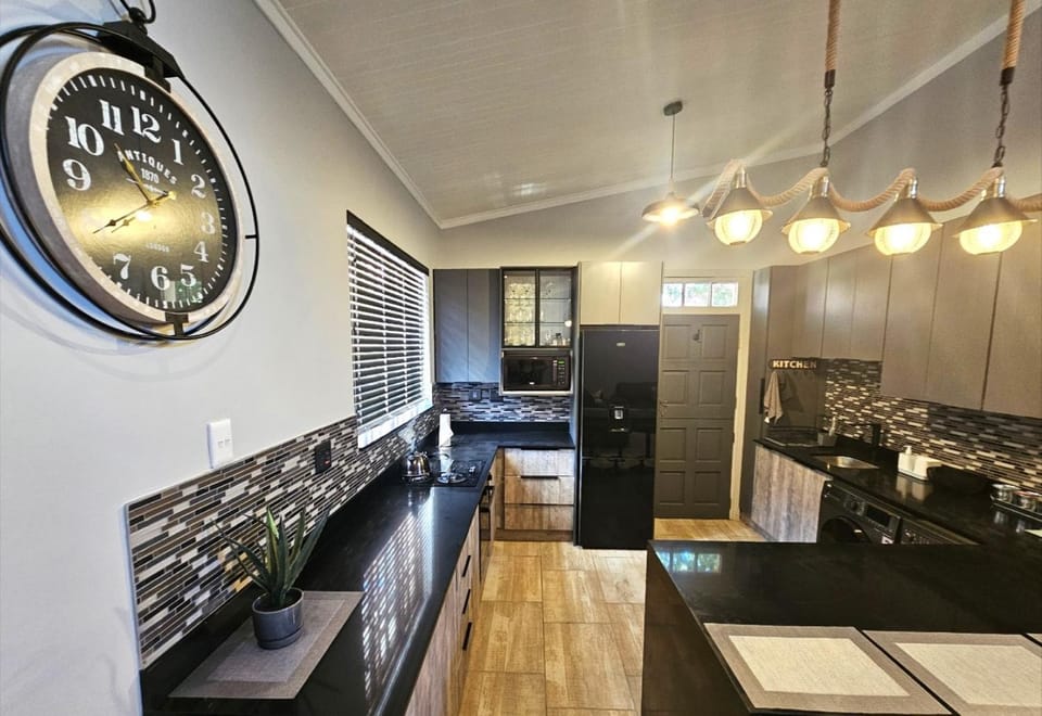 Dinner, kitchen