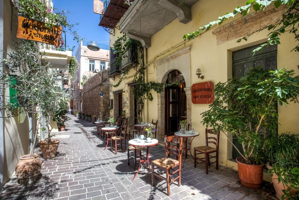 IFIGENIA TRAD.ROOMS IN OLDTOWN BY.MARIOS Vacation rental in Chania