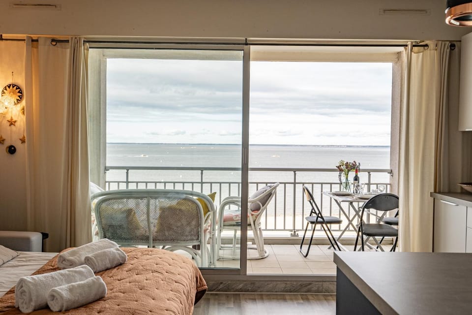 Bed, Balcony/Terrace