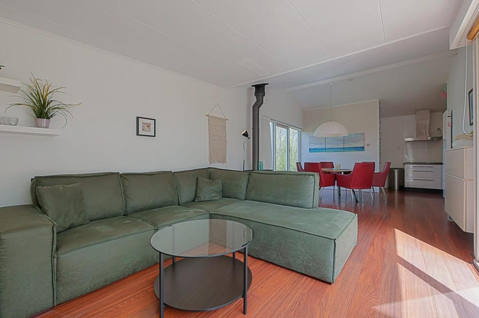 Vakantiehuis Springtij met privé zwembad - Julianadorp aan Zee House in Julianadorp
