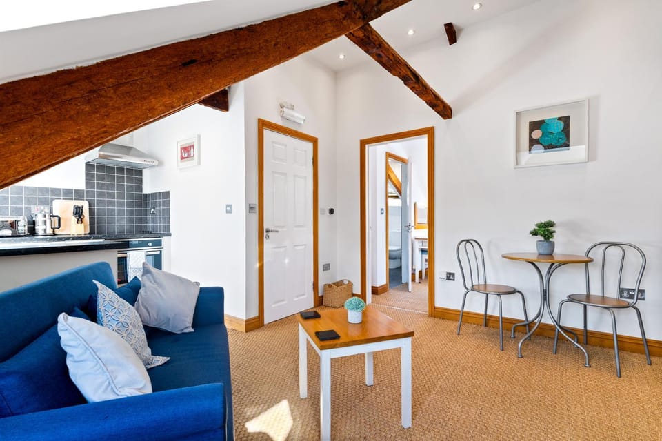 Duke House - Top Floor Apartment - 1 bedroom apartment with Hot Tub Apartment in Padstow