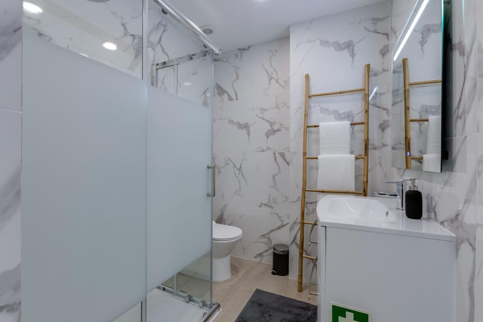 Shower, Bathroom