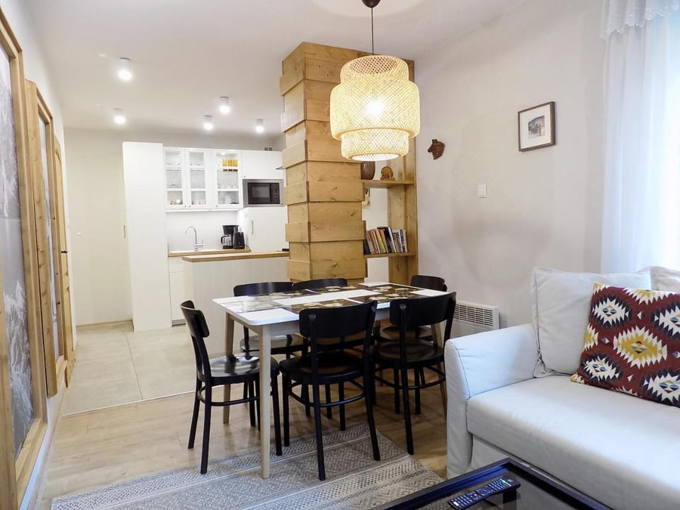 Kitchen or kitchenette, Living room, Dining area, minibar
