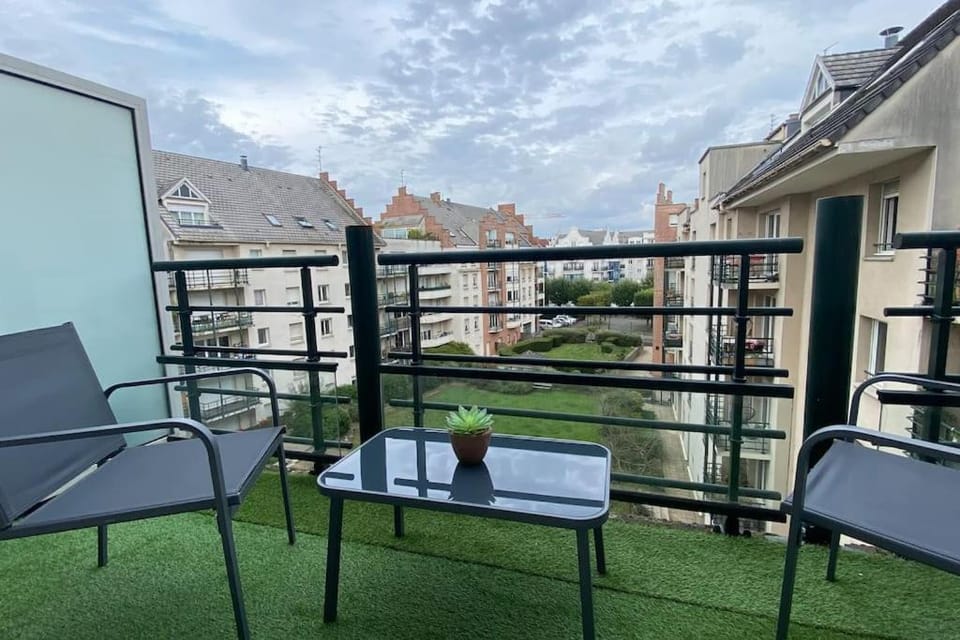 Appart Hôtel Lison - rénové 2023 Vieux Lille Apartment in Lille