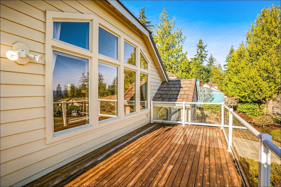 Spacious 3BR3BA with Spectacular Water Views House in Port Ludlow