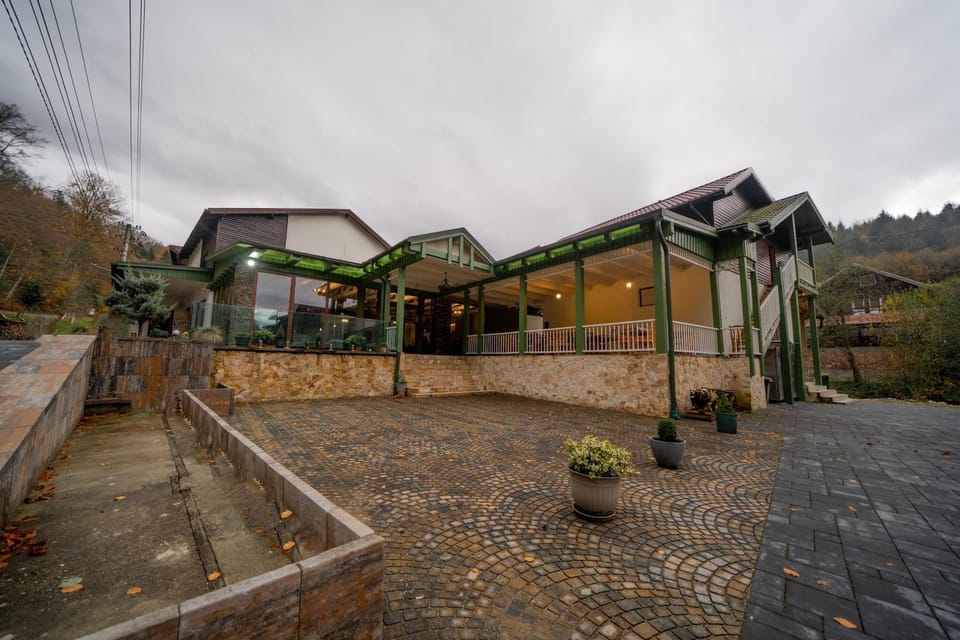 Property building, Day