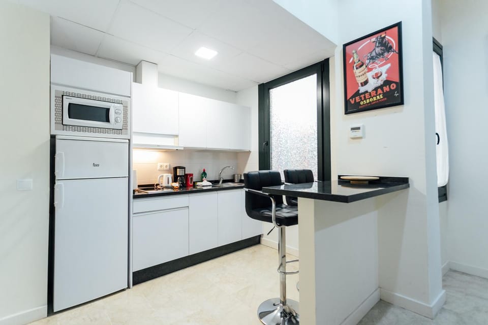 Kitchen or kitchenette, minibar, pet friendly, stove, toaster