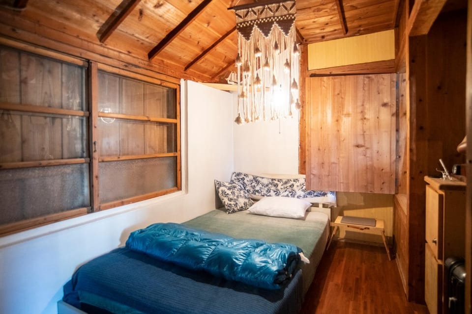 【Camp House by port Side】 貸切1組の古民家/離島、美ら海への拠点 Chalet in Okinawa Prefecture