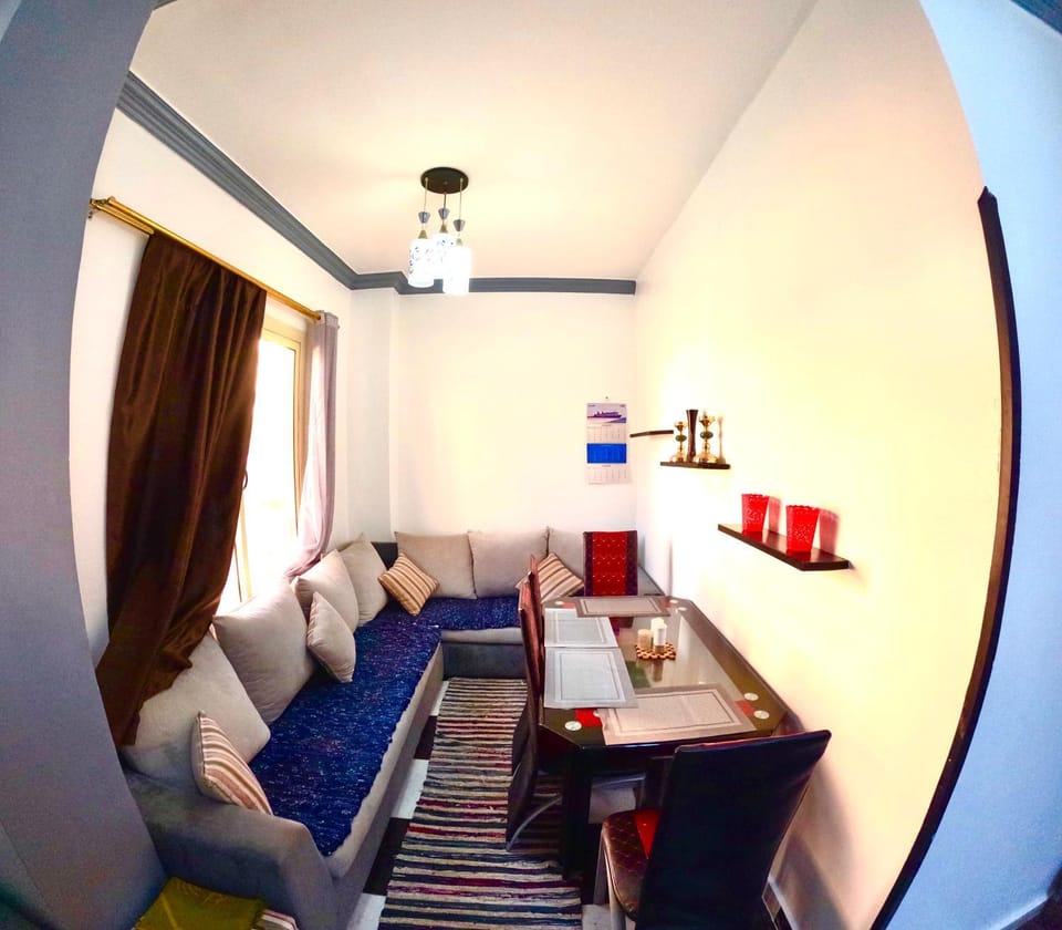 Seating area, air conditioner
