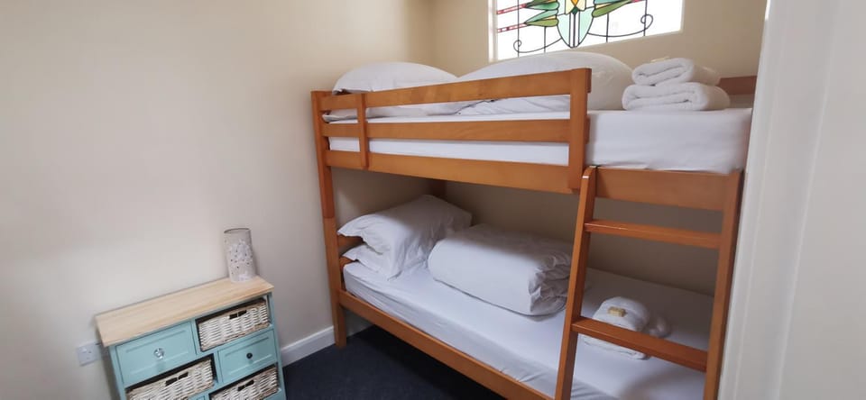 bunk bed