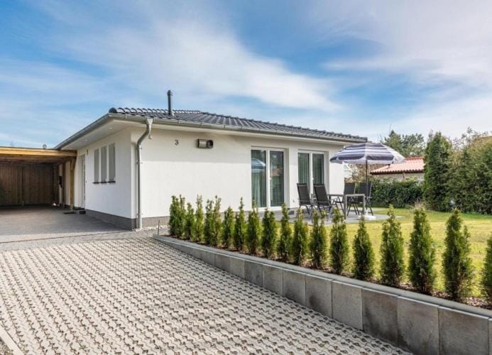 Ferienhaus "Louisa" mit Lademöglichkeit, Garten und Badewanne House in Rerik